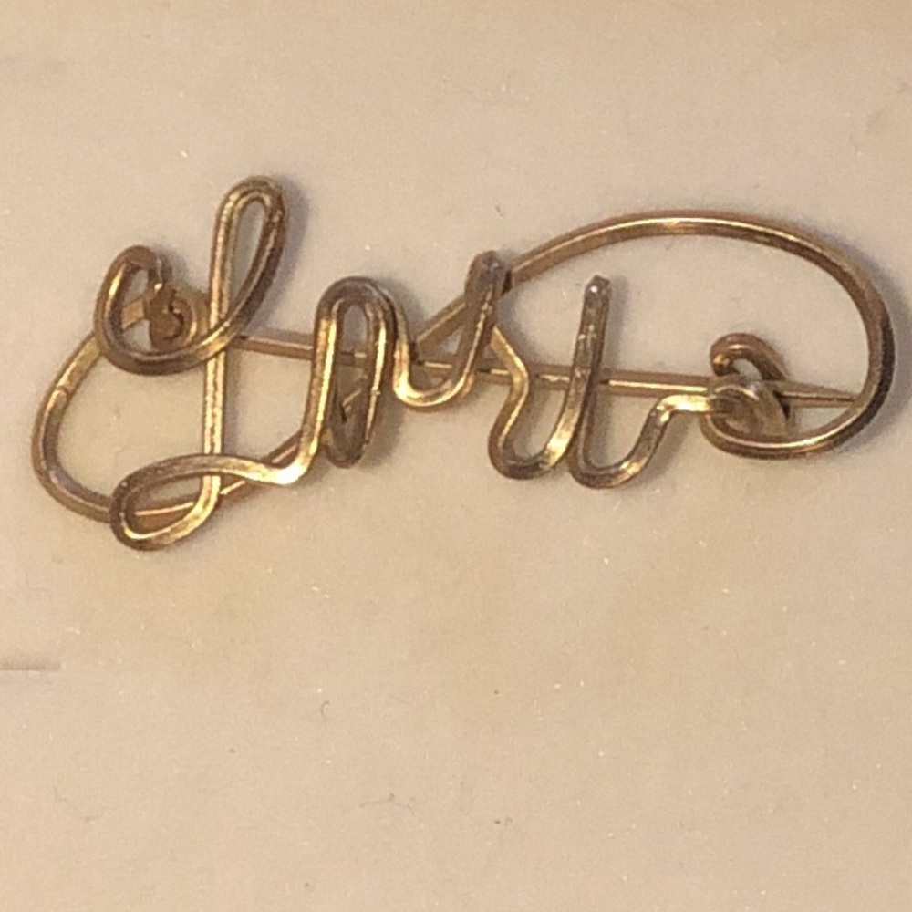 Name pin